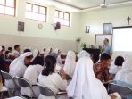 Rabu Abu adalah waktu untuk mengosongkan diri dari ego, agar kita bisa dipenuhi oleh kasih-Nya yang tak terbatas. Dan apabila kamu berpuasa, janganlah muram mukamu seperti orang munafik.(Matius 61 (13) Rabu Abu adalah waktu untuk mengosongkan diri dari ego, agar kita bisa dipenuhi oleh kasih-Nya yang tak terbatas. Dan apabila kamu berpuasa, janganlah muram mukamu seperti orang munafik.(Matius 61 (13)